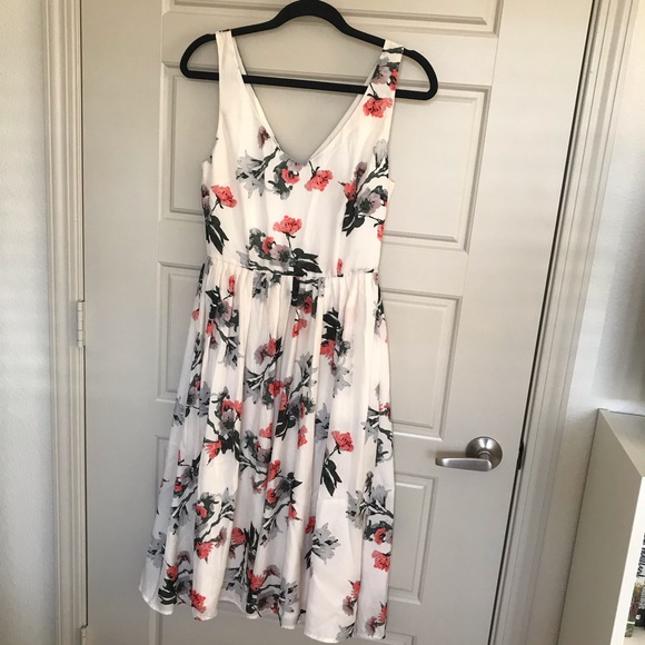 BB Dakota white floral midi dress - Picture 1 of 2